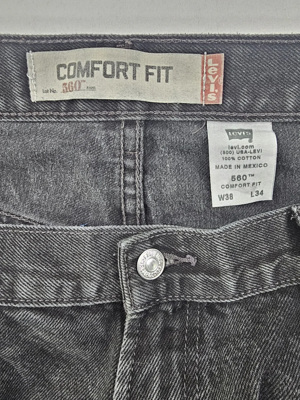VTG Y2k Levi's 560 Comfort Fit Jeans Men